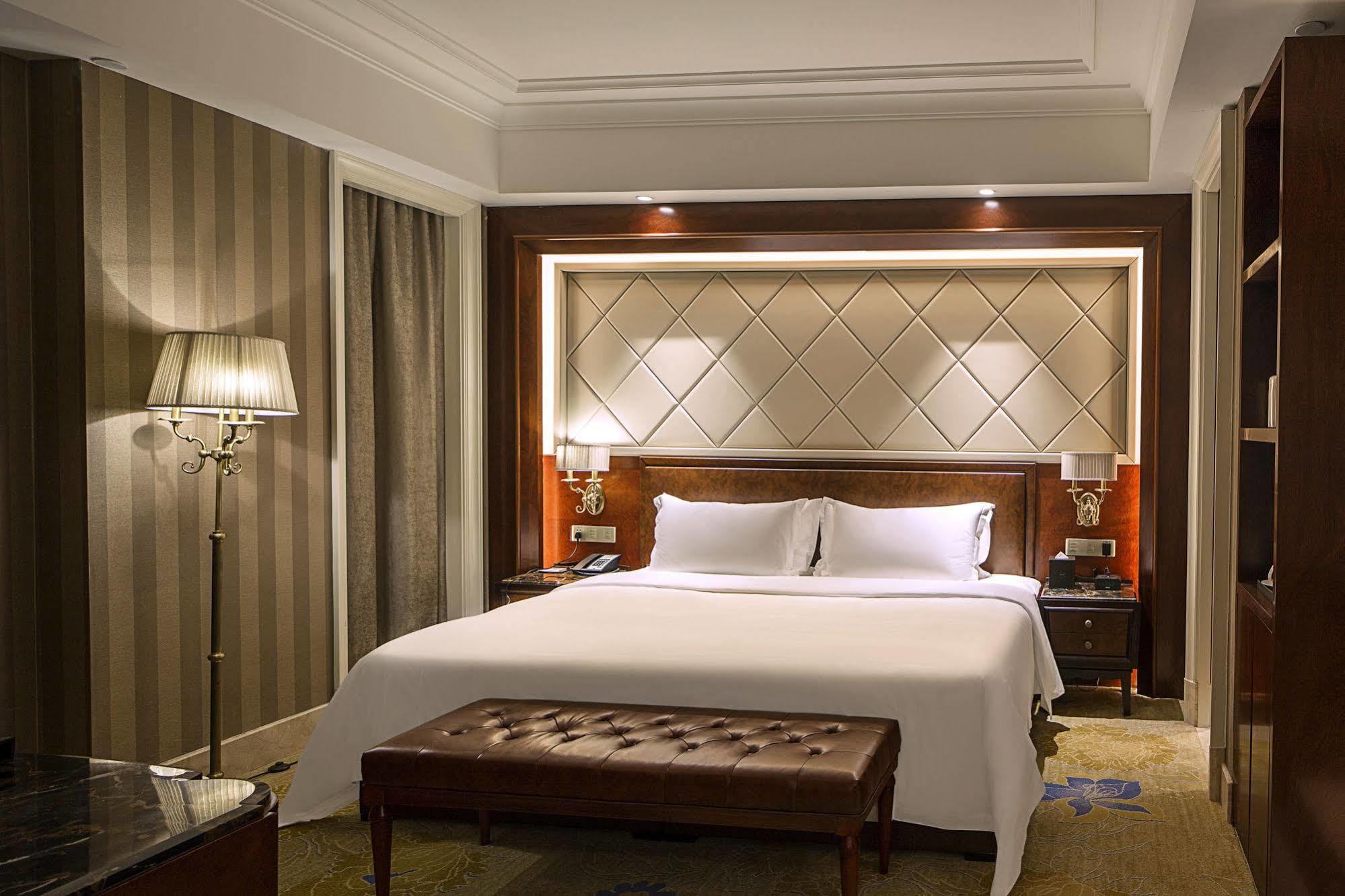 Chengdu Jin Yun Hotel Екстер'єр фото