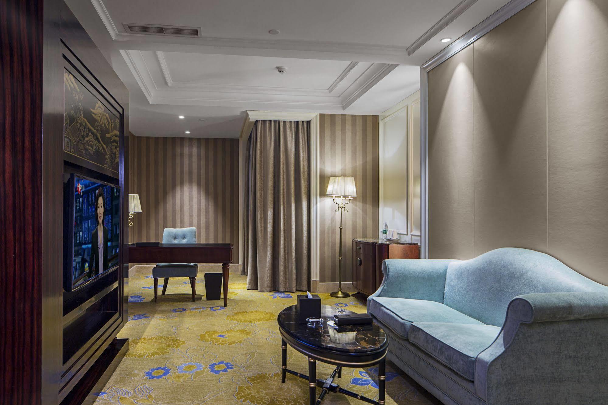 Chengdu Jin Yun Hotel Екстер'єр фото